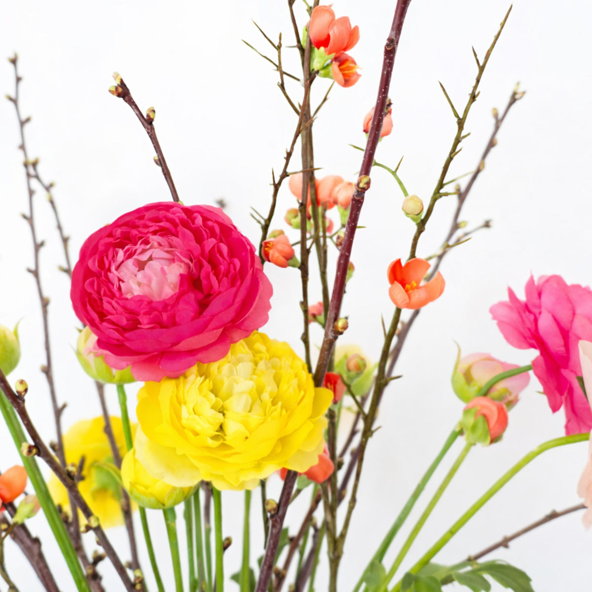 Frühlingsstrauss mit Ranunkeln & Kirschblüten